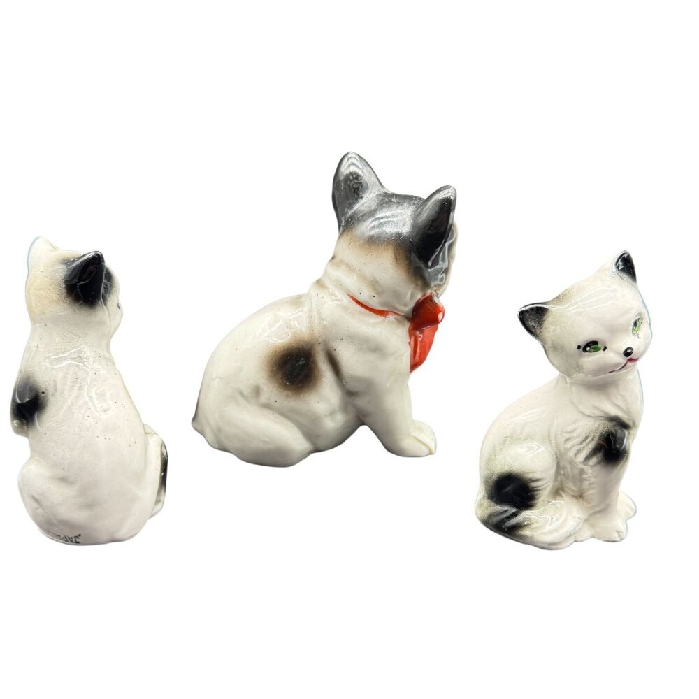 Vintage Ceramic Cat Figurines Trio With Black & White Spots Hand-Painted japan - Picture 3 of 5